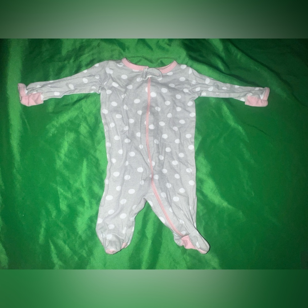 Wonder Nation Gray and Pink Polka Dot Footie size Newborn